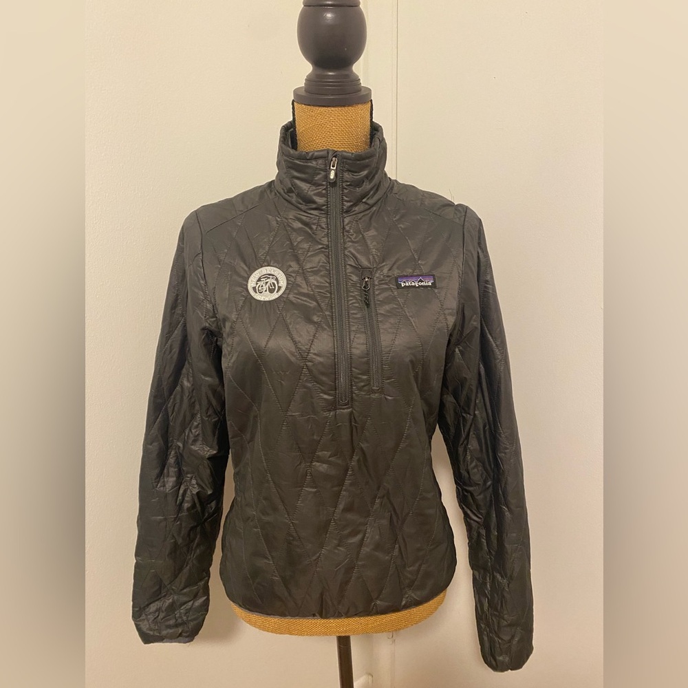 Patagonia Women's Dark Gray Quilted Ski Jacket